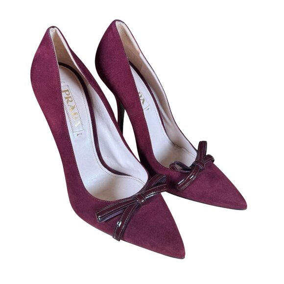 Prada Burgundy Red Suede Pointed Toe Heels Pumps w/ Bow Accent Size 39 - Picture 2 of 11